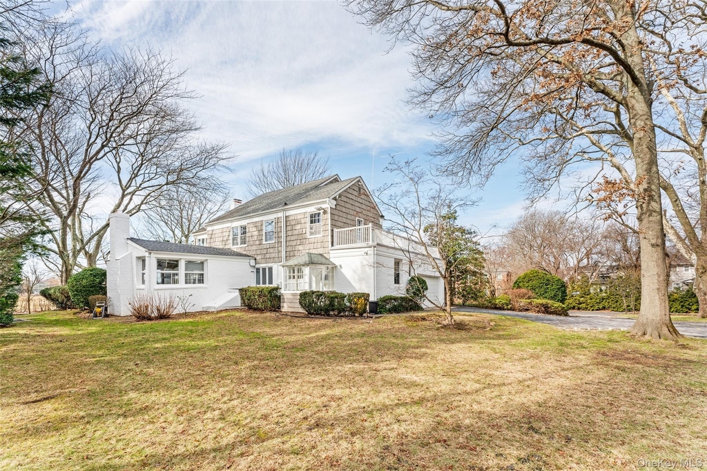 803 Barberry Lane - Photo 3
