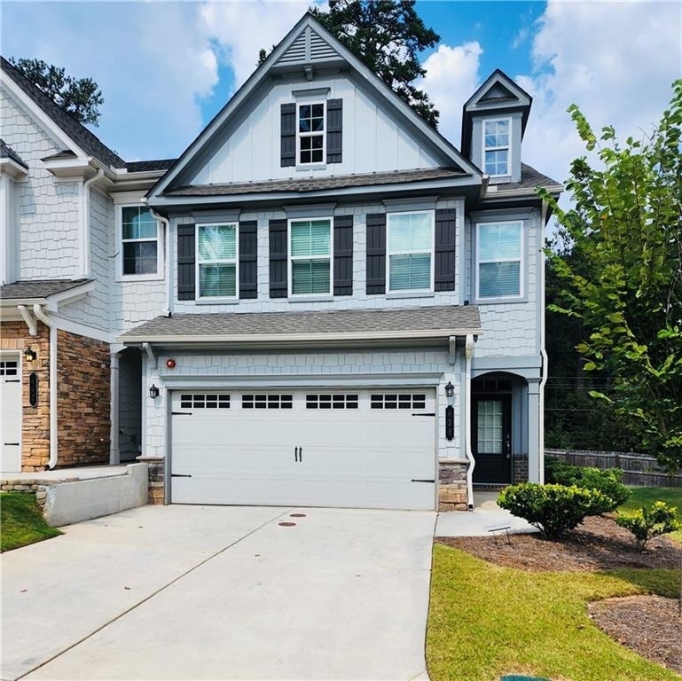 438 Bannon Way - Photo 0