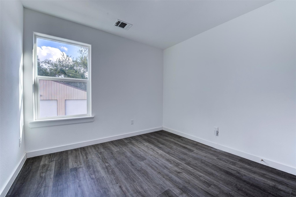 6309 Sandra Street - Photo 15