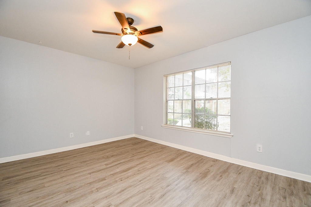 2822 Briarhurst Drive - Photo 12