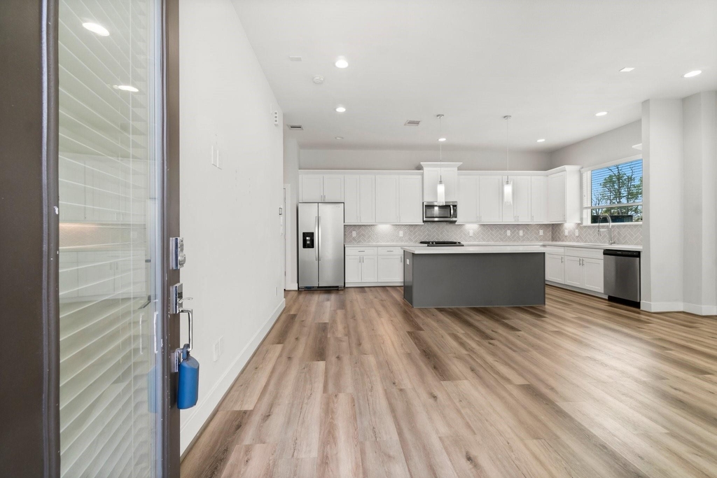 3362 Pinemont Drive - Photo 7