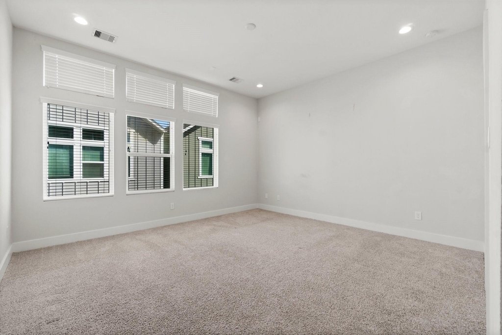 3362 Pinemont Drive - Photo 16