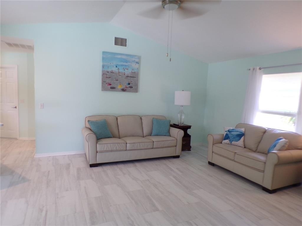 15624 Hennipen Circle - Photo 10
