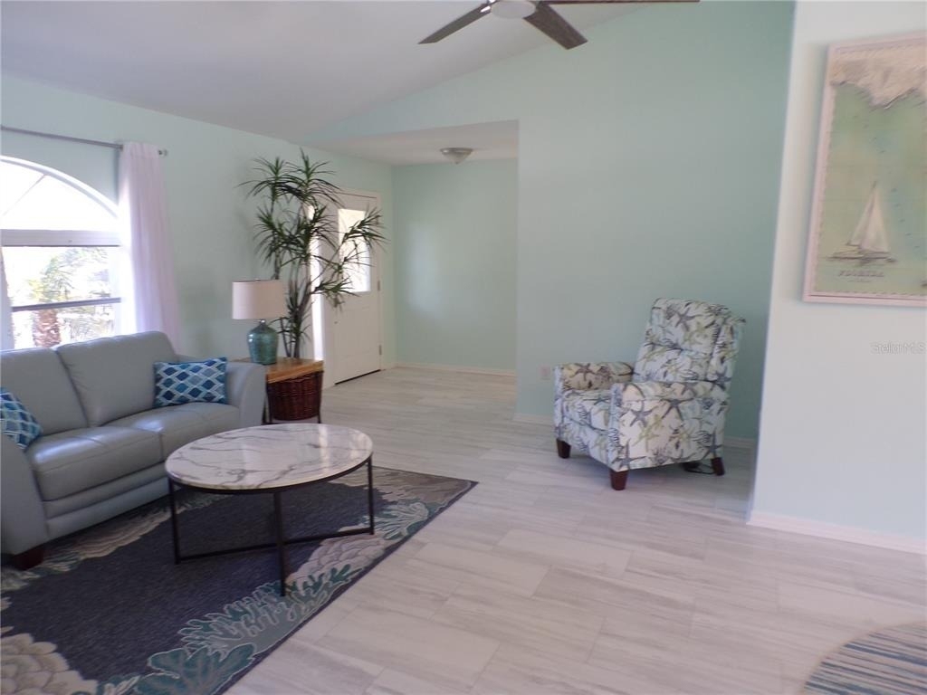 15624 Hennipen Circle - Photo 4