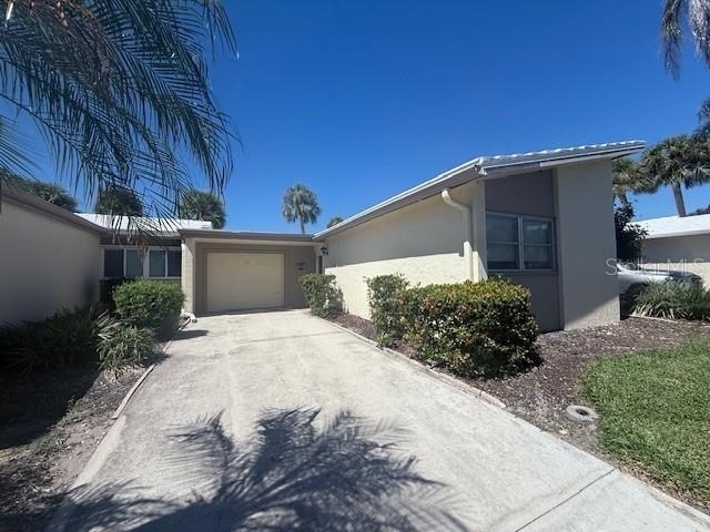 143 Whispering Sands Drive - Photo 0