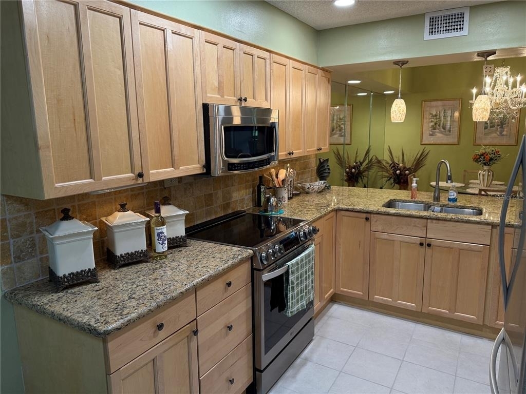 5770 Ashton Lake Drive - Photo 7