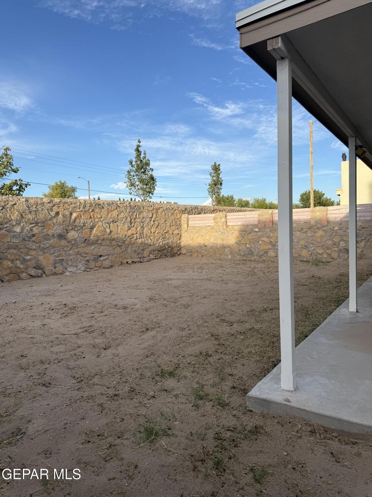 12253 Holy Springs Court - Photo 42