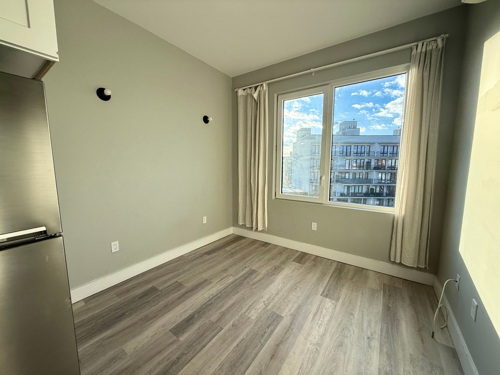 641 East 28th Street - Photo 2