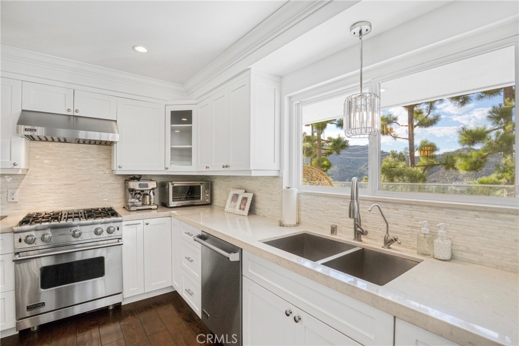 2461 Allanjay Place - Photo 10