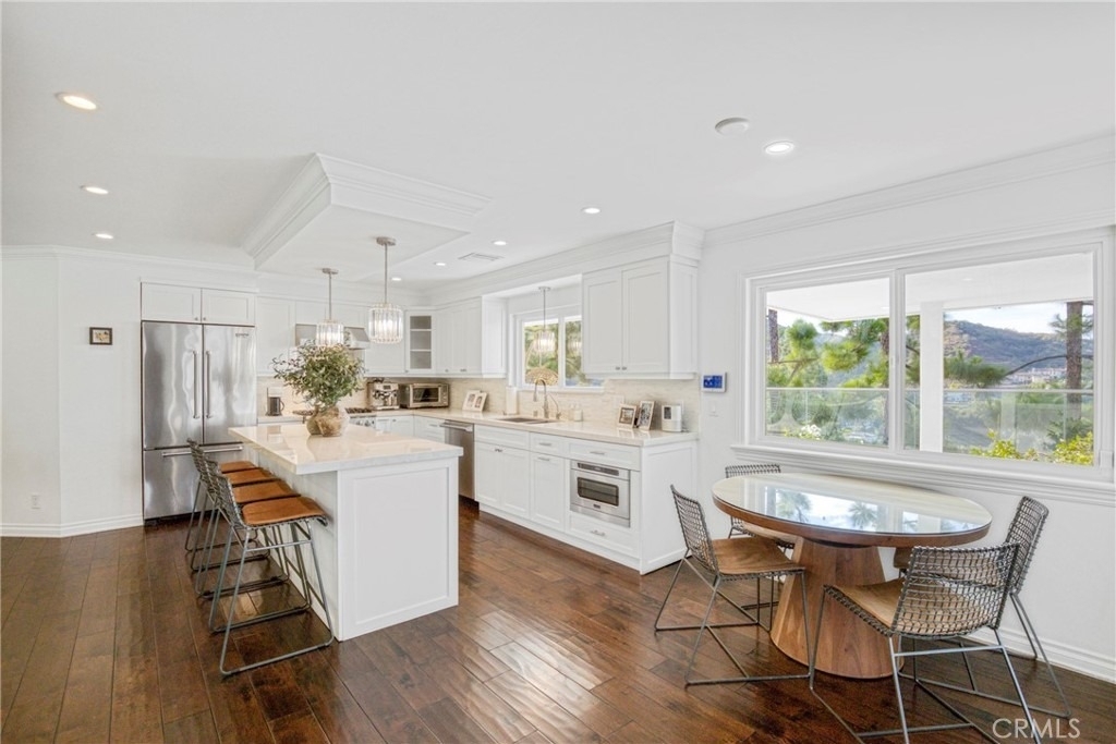 2461 Allanjay Place - Photo 8