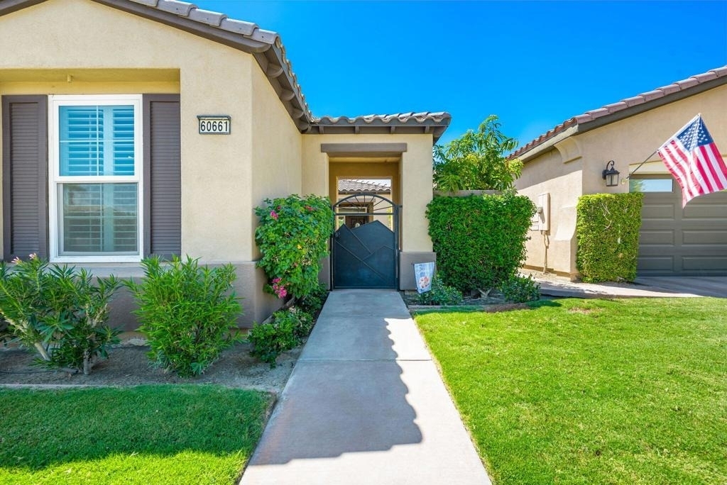 60661 Juniper Lane - Photo 2