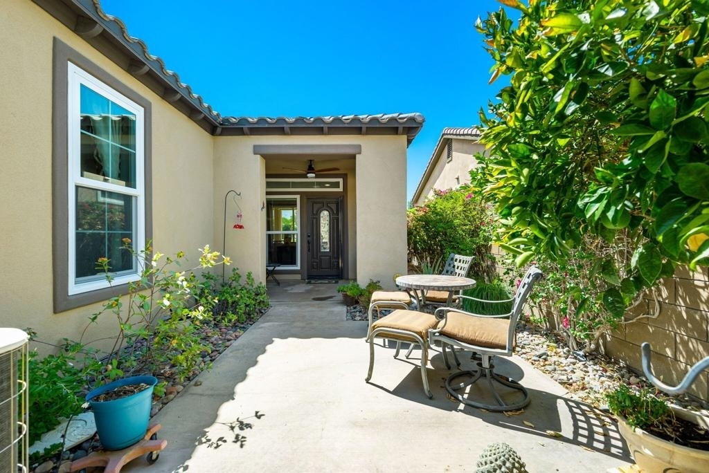 60661 Juniper Lane - Photo 4