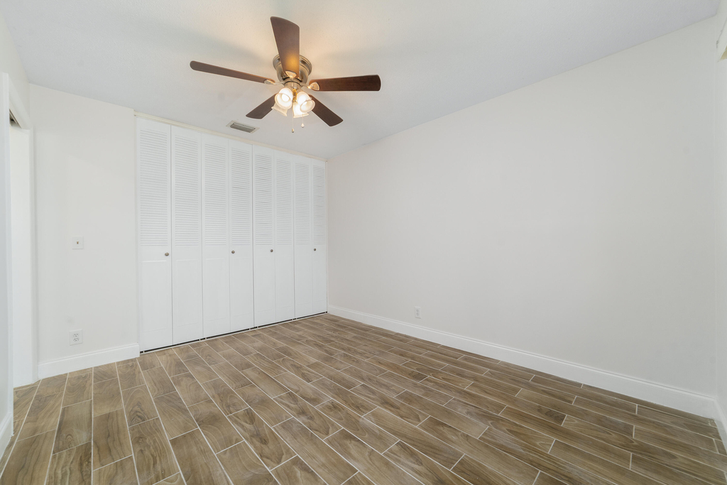 2567 Dudley Drive W - Photo 23