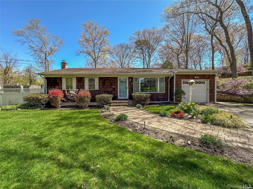 126 Overhill Road - Photo 0