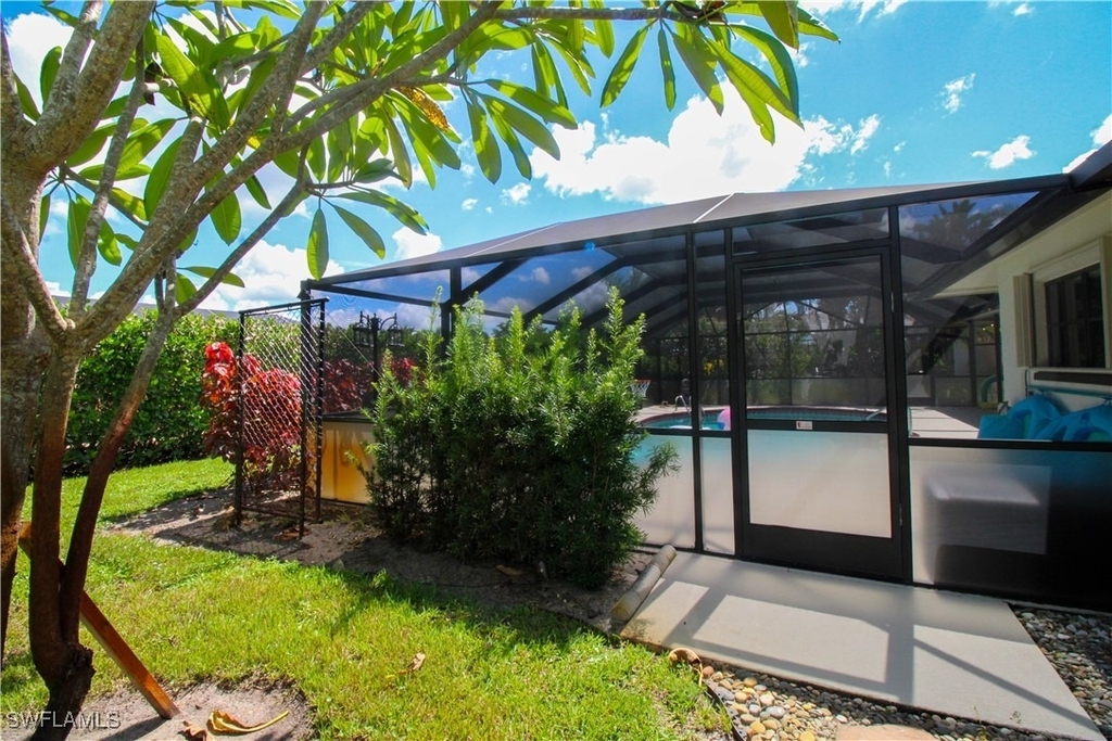 213 Bay Meadows Drive - Photo 47