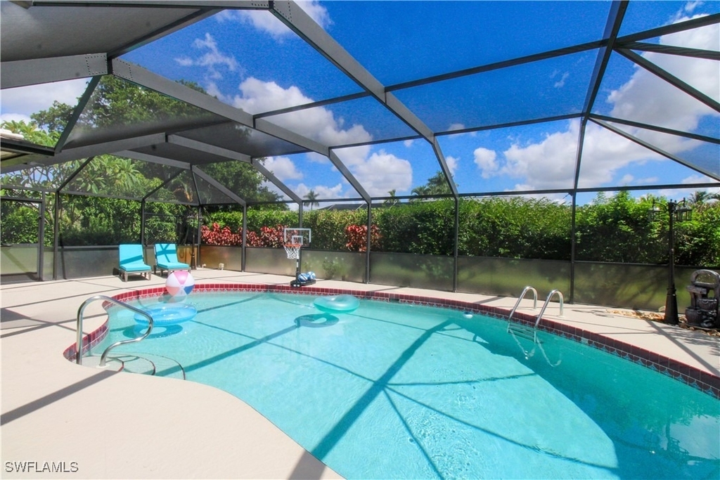 213 Bay Meadows Drive - Photo 42
