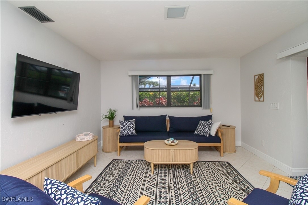 213 Bay Meadows Drive - Photo 24