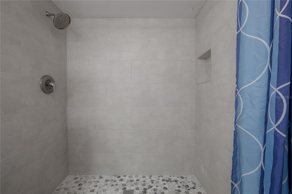 4681 1st Street Ne - Photo 9