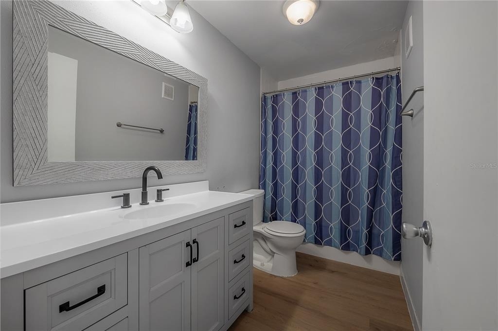 4681 1st Street Ne - Photo 1