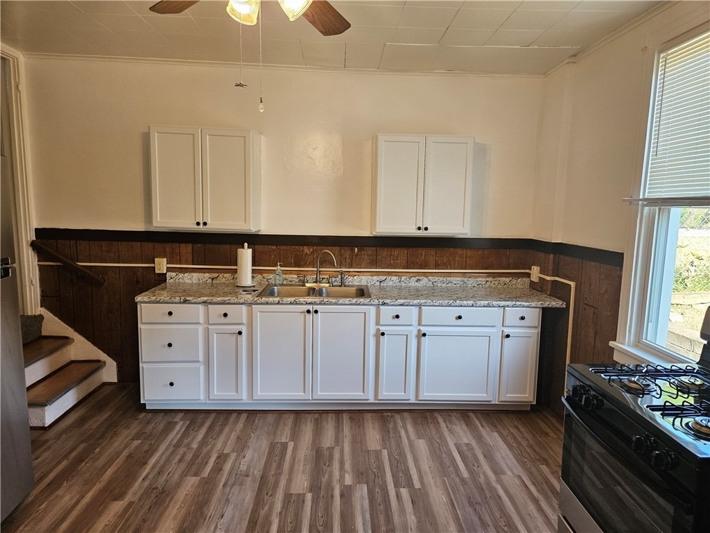 2212 Cronemeyer St - Photo 3