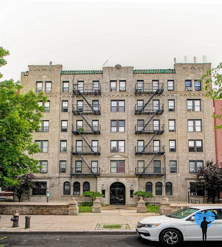 410 Eastern Parkway - Photo 6