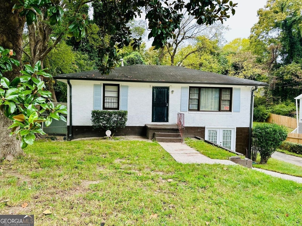 232 Nw Anderson Avenue - Photo 1