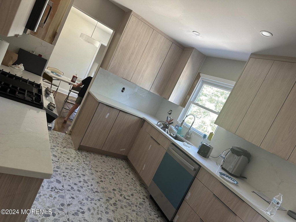 11 Deborah Place - Photo 0