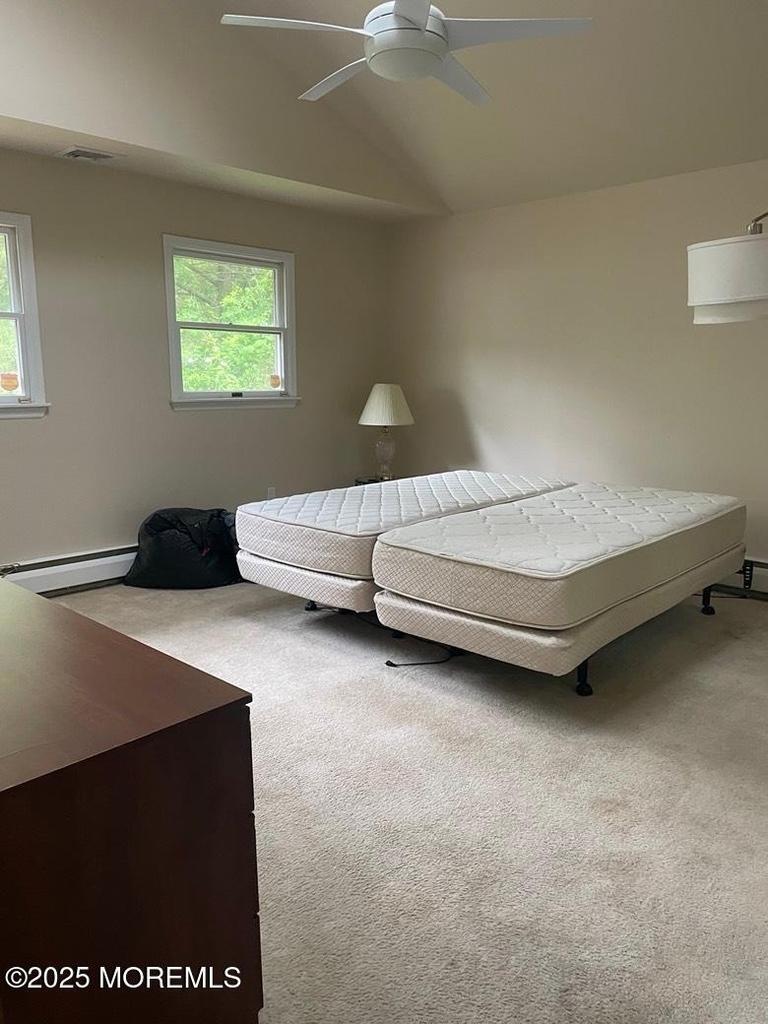470 Monmouth Place - Photo 19