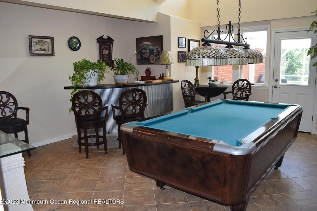 470 Monmouth Place - Photo 9