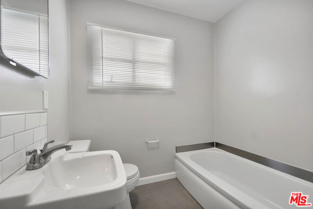 4121 Santo Tomas Drive - Photo 10
