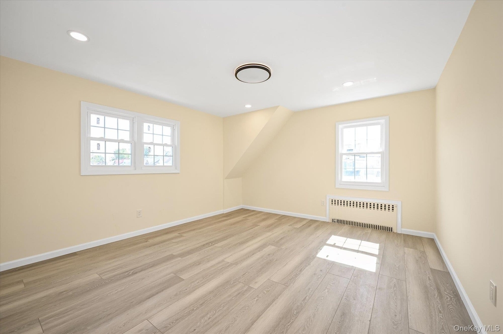 95-26 243rd Street - Photo 10