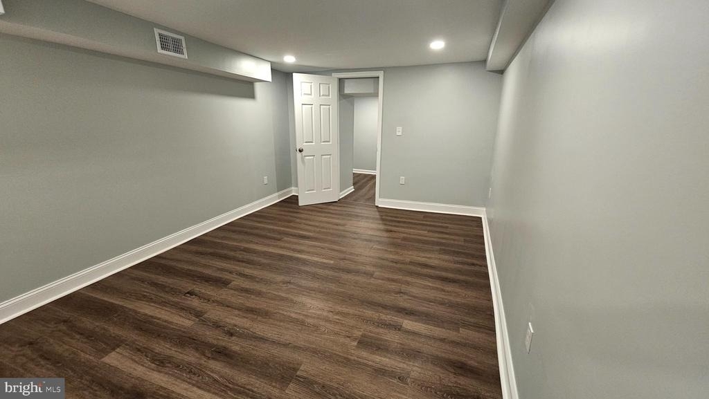2805 Erdman Avenue - Photo 16