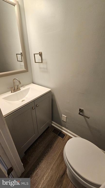 2805 Erdman Avenue - Photo 3