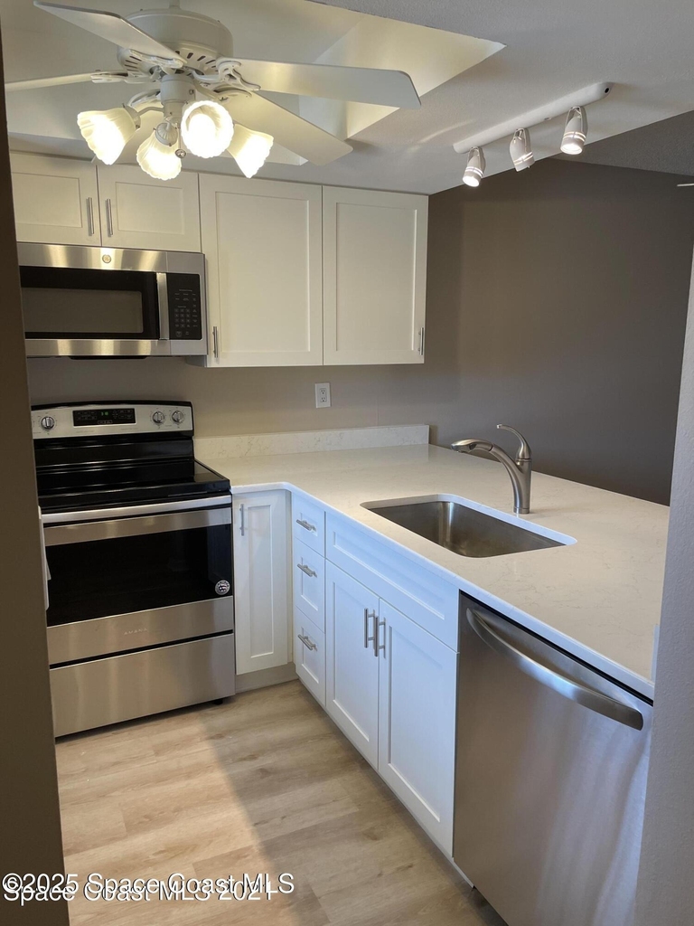 1720 Murrell Road - Photo 6