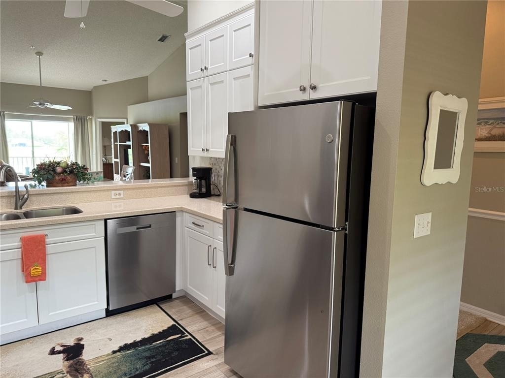 5251 Mahogany Run Avenue - Photo 14