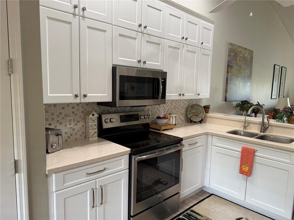 5251 Mahogany Run Avenue - Photo 12