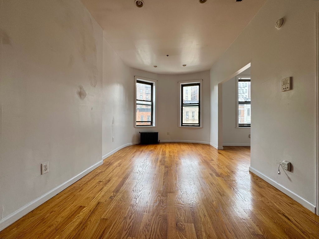 194 Edgecombe Avenue - Photo 3