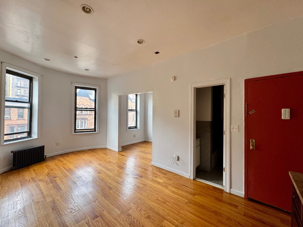 194 Edgecombe Avenue - Photo 4