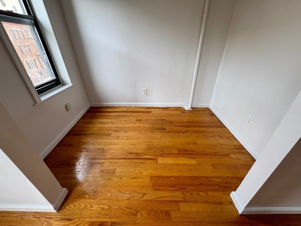 194 Edgecombe Avenue - Photo 6