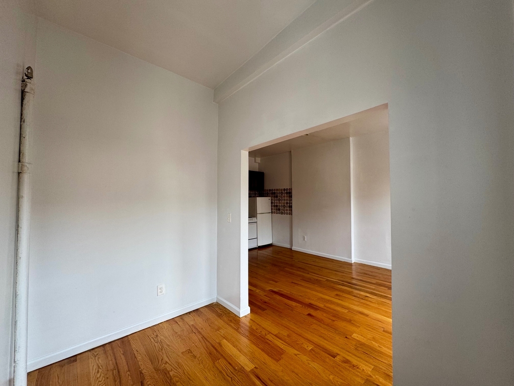 194 Edgecombe Avenue - Photo 8