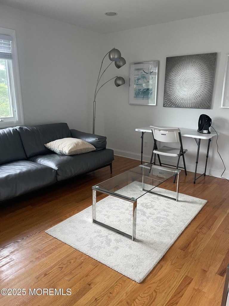 400 Grant Avenue - Photo 4