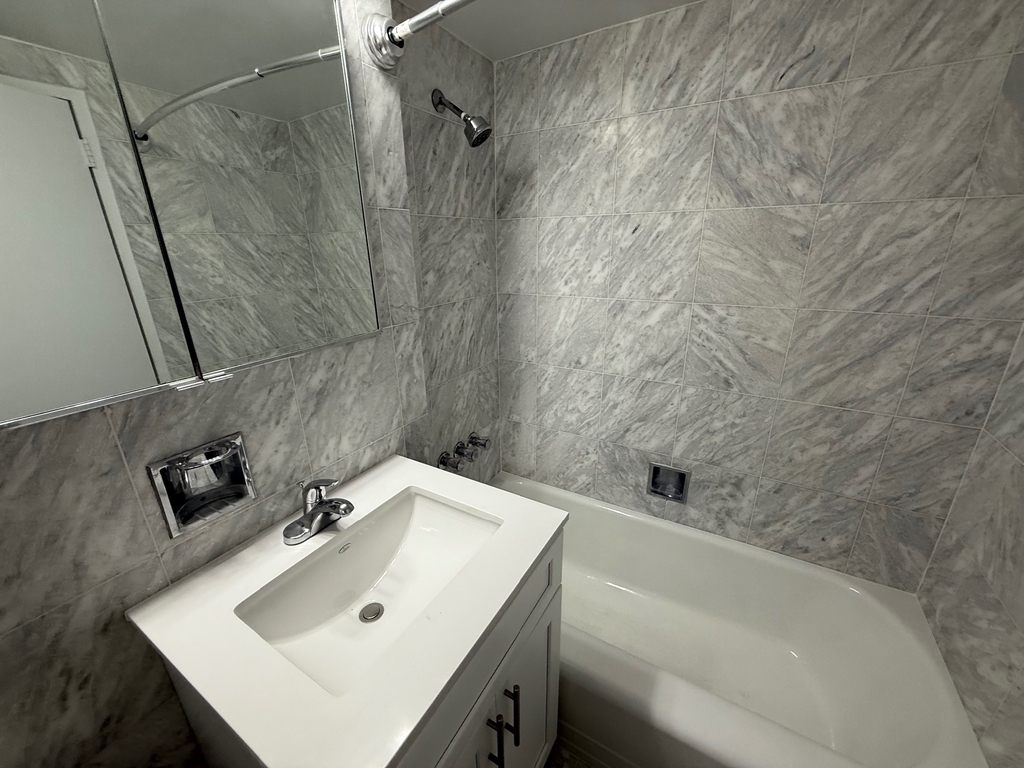 200 East 71st Street - Photo 16