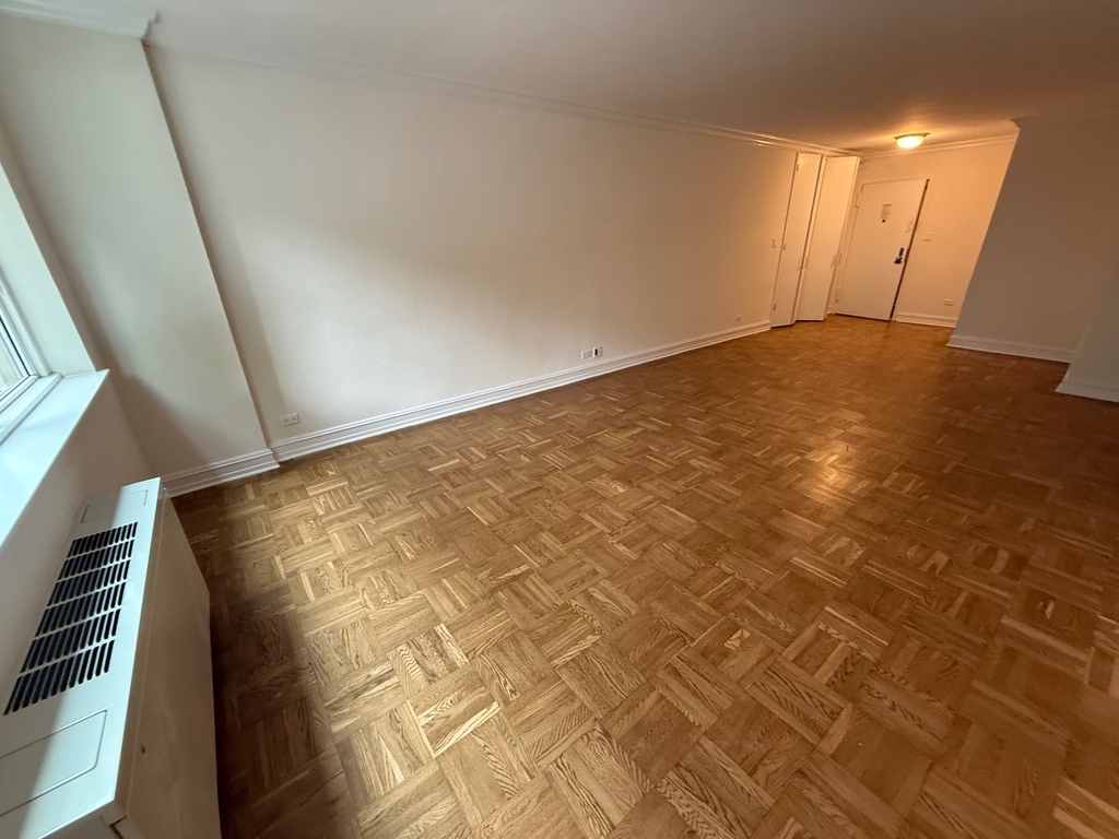 200 East 71st Street - Photo 7