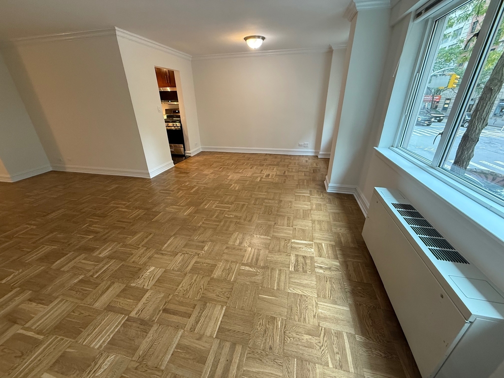 200 East 71st Street - Photo 2