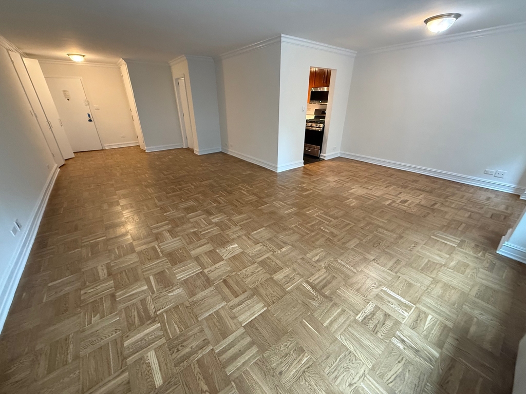 200 East 71st Street - Photo 3