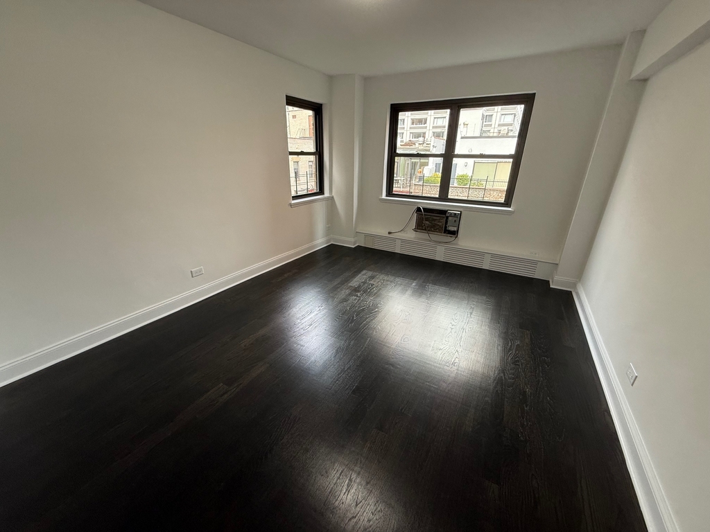 219 East 69th Street - Photo 10