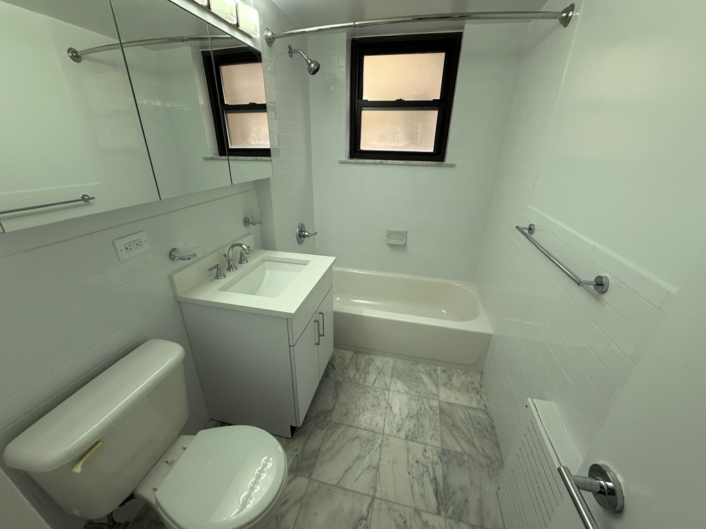 219 East 69th Street - Photo 9
