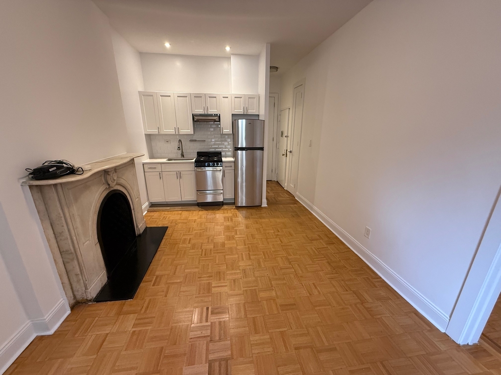 147 East 72nd Street - Photo 1