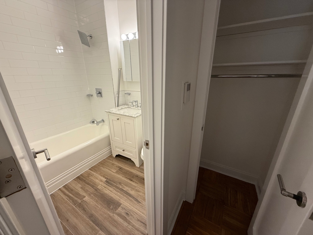 147 East 72nd Street - Photo 6