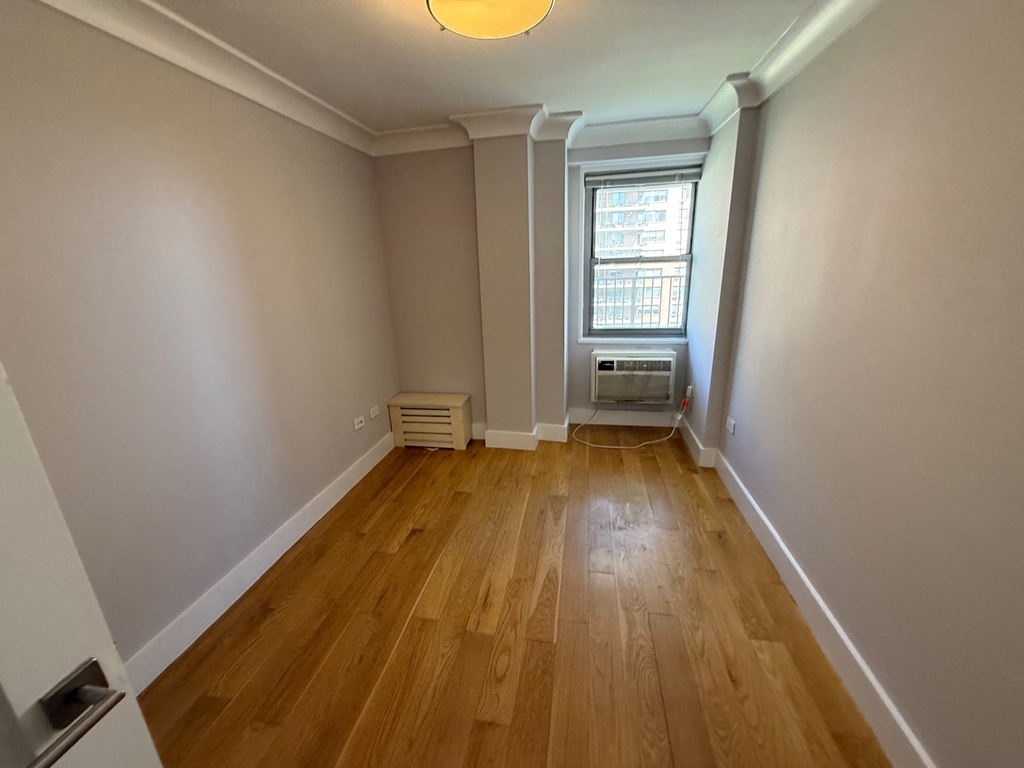 50 west 93rd street  - Photo 4